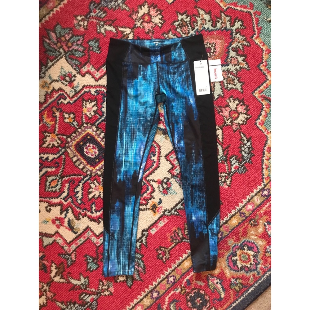 Blue and black patterned leggings